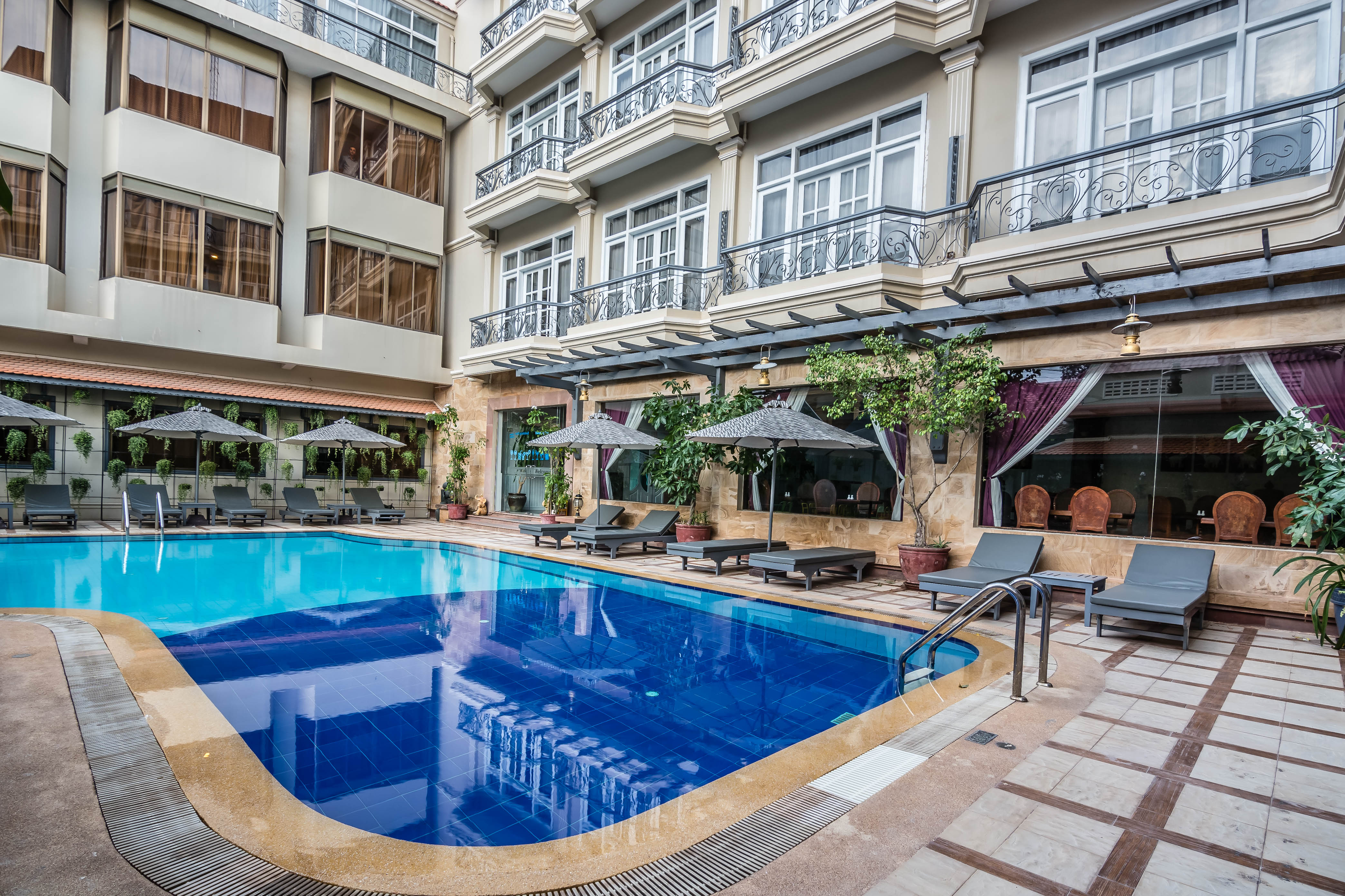 Swimming-pool-8